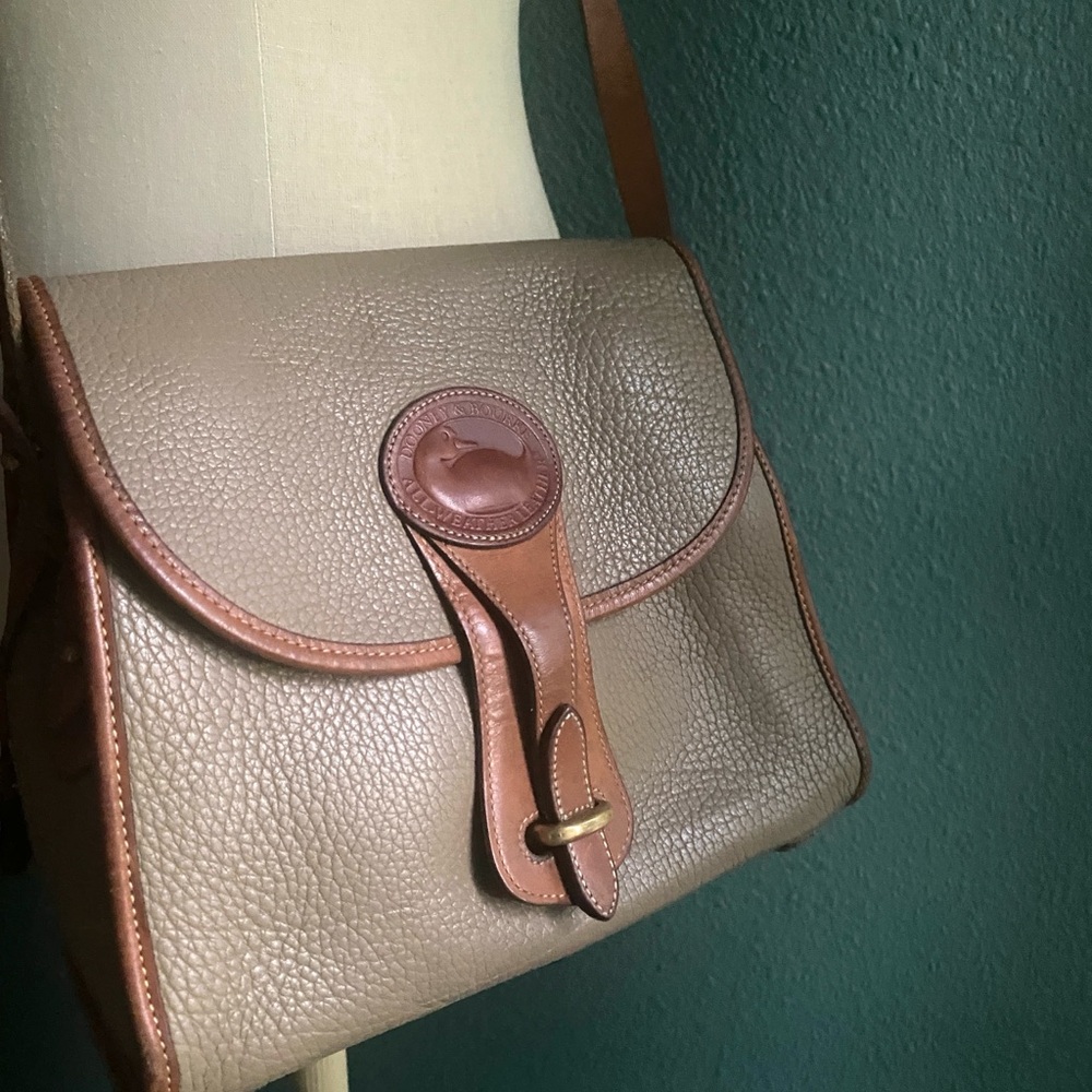 90’s Donney and Bourke olive brown tan and British tan Essex